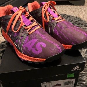 *HOST PICK* Adidas Sneakers